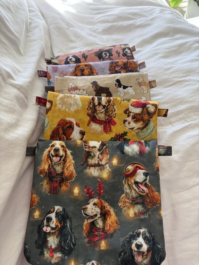 Cocker spaniel bag stack